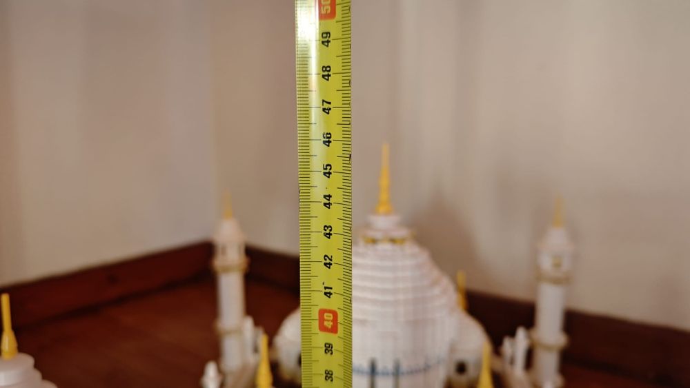 Vendo LEGO Taj Mahal Creator Expert 10256 .  Set impecável.