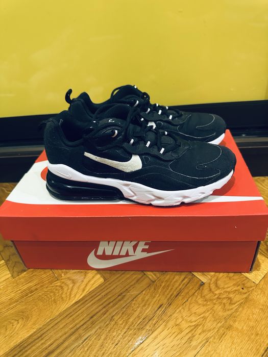 Кроссовки Nike Air Max React  размер 36,5