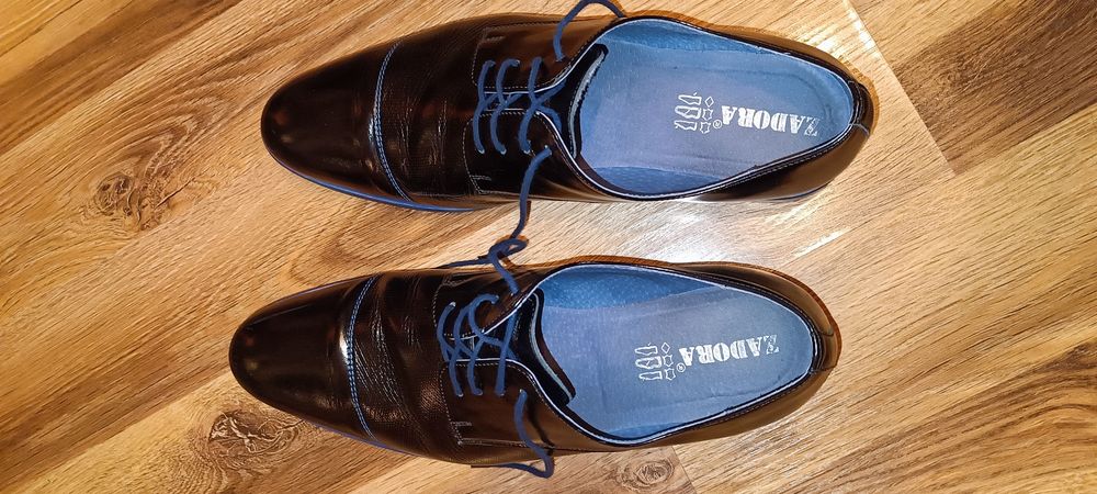 Czarne skórzane buty rozmiar 43