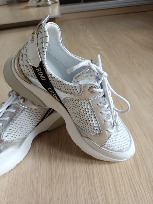 Buty Sneakersy skórzane Carini rozm.38 nowe