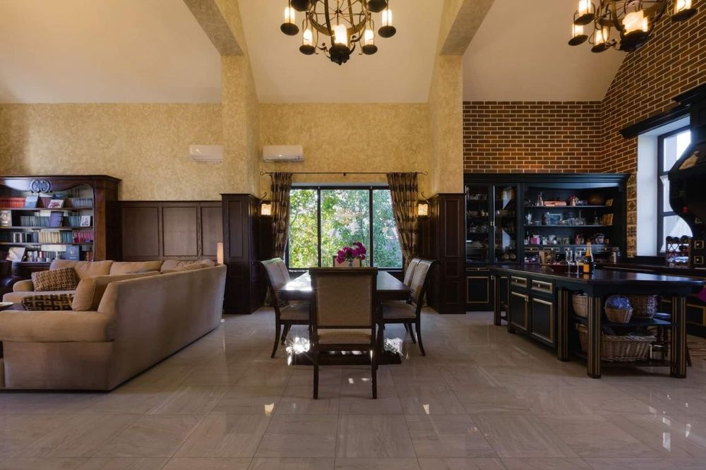 Полная автономнсть! Вилла с собственным SPA  в красивом городке