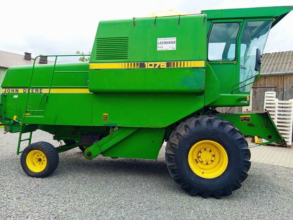 Kombajn zbożowy John Deere 1075, w Oryginale (Claas , 1065, 1072, 1085, 975)
