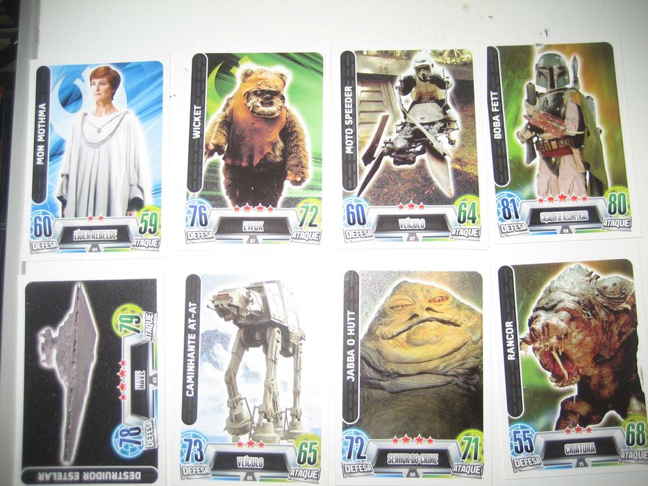 13 cartas de VS System (Marvel e DC) e 34 cartas STAR WARS FORCE ATTAX