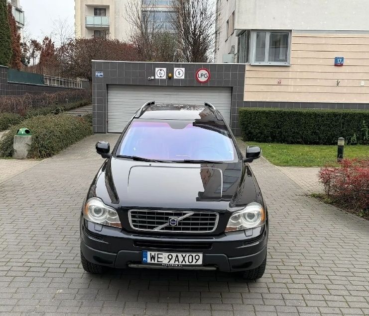 ПРОДАМ Volvo XC90 2.4 дизель 4AWD