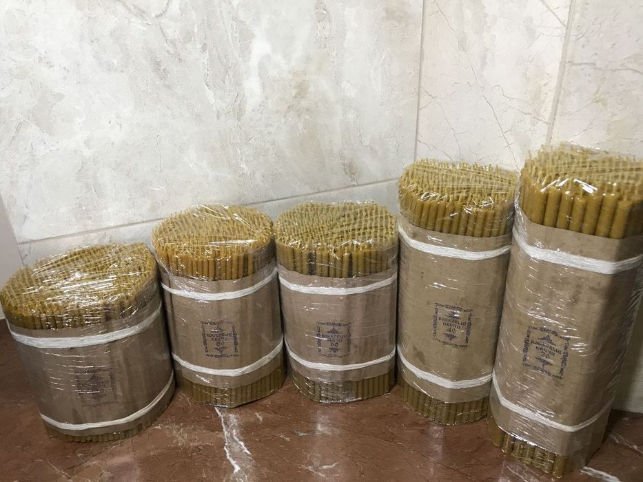 Свічки Воскові різної довжини, товщини бжолиний віск. Восковые свечи.