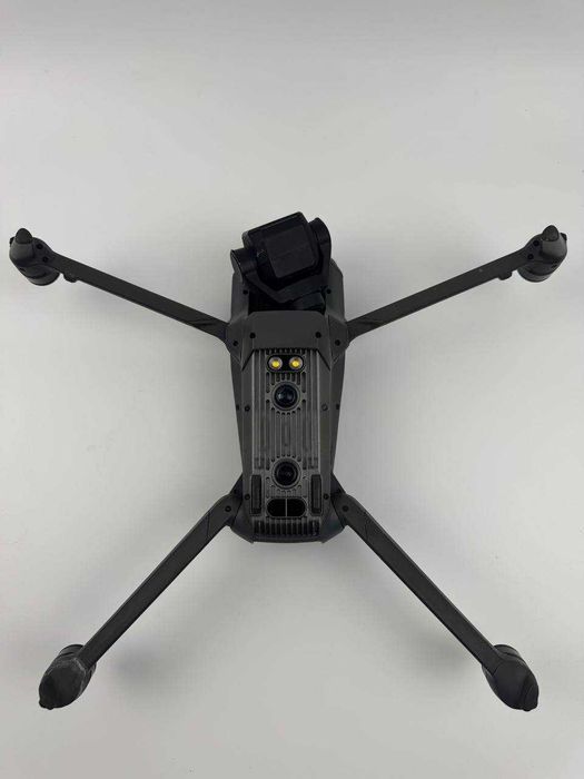 Дрон / квадрокоптер DJI Mavic 3 Classic, На Акк, 1001 прошивка, Тушка, Арт: 44342