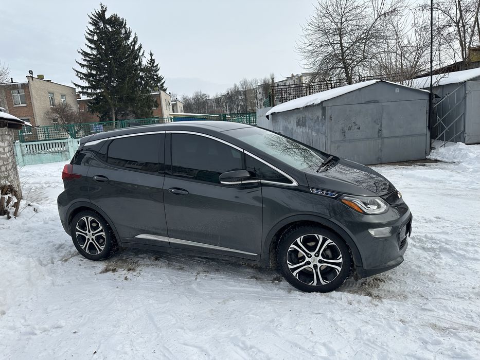 Chevrolet Bolt EV, батарея 64кВт