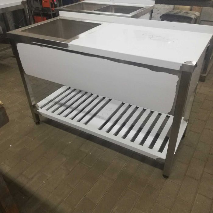 Меблі з нержавійки стіл мийка стелаж полиця сушка витяжка