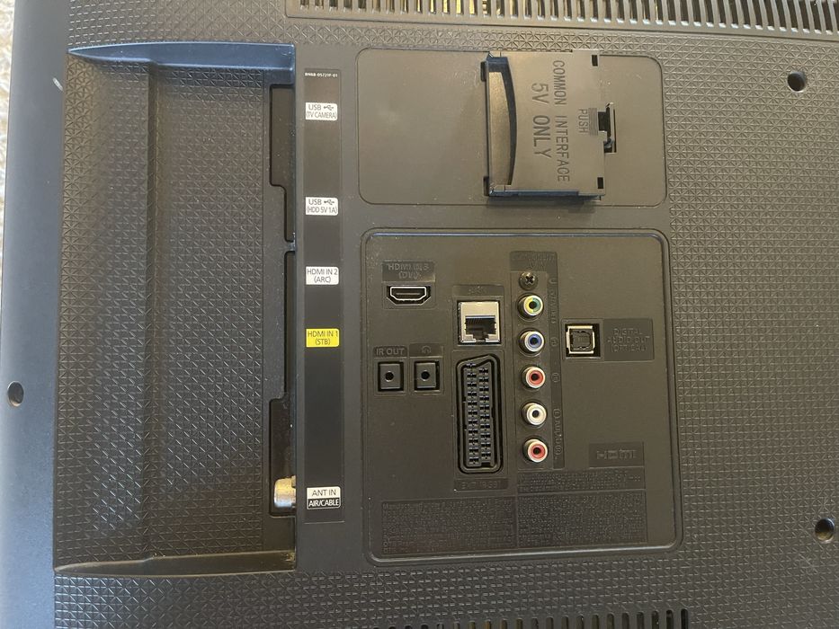 Телевізор SAMSUNG UE40H5500AK (40″)