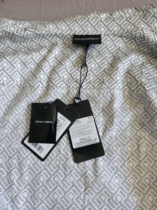 Чоловічі сорочки Емпоріо Армані