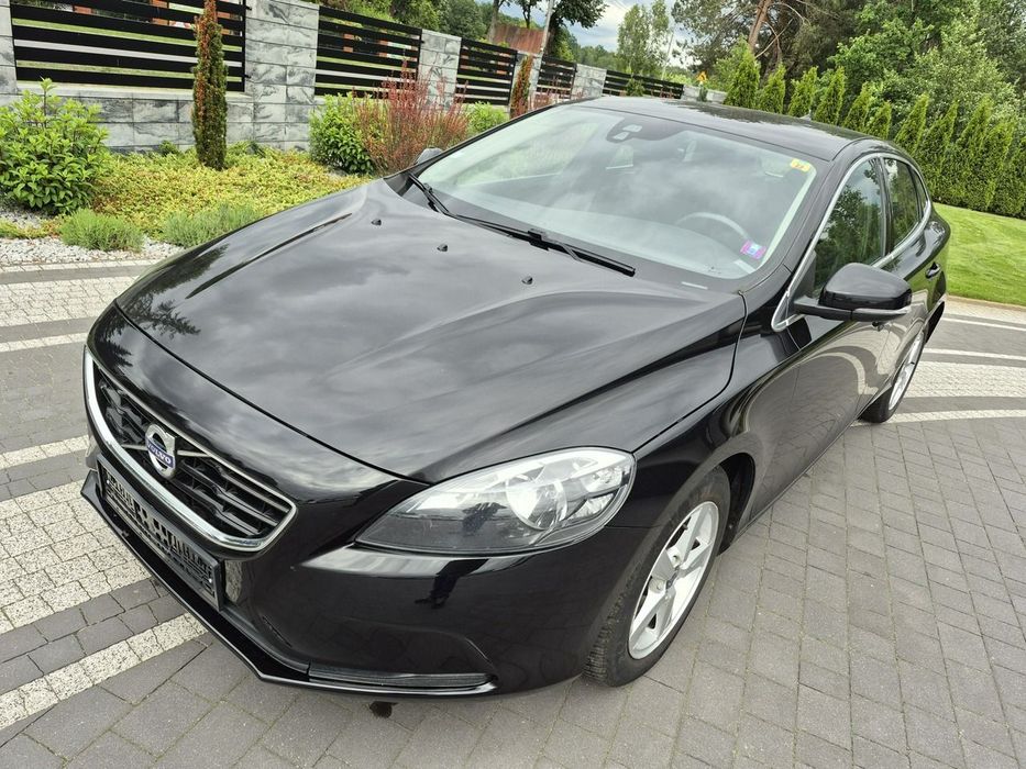 Volvo V40 2.0d 120km kamera navi  chromy