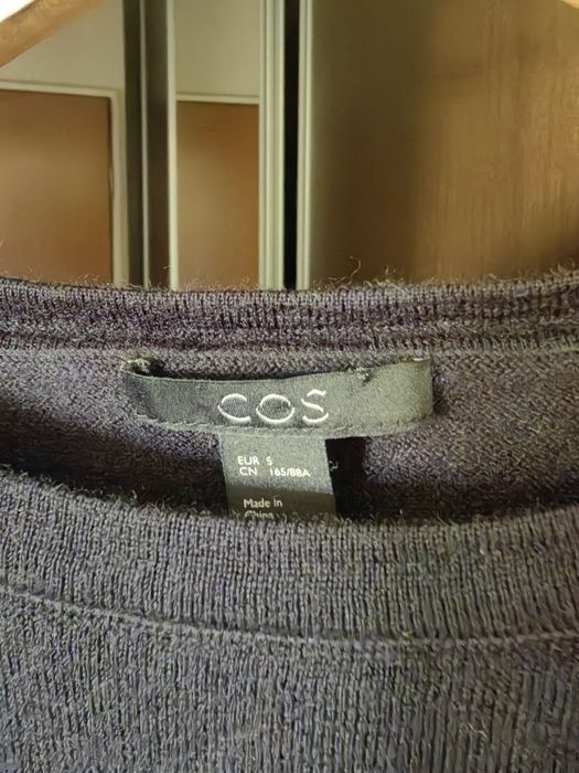 Śliczna, uniwersalna sukienka, COS, r. 36