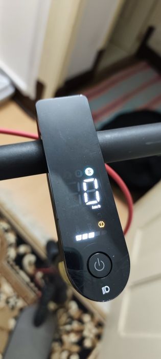 Trotinete Elétrica Xiaomi Mi Pro 2 – Menos de 2 anos (Excelente Autonomia)