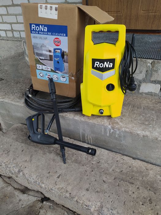 Автомобільна мінімийки Рона