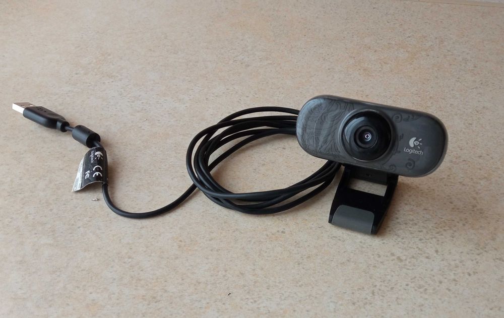 Веб-камера з мікрофоном Logitech WebCam C210