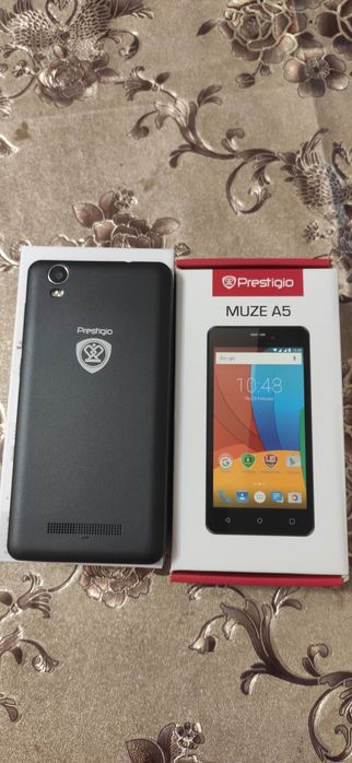 Мобільний телефон Prestigio MultiPhone Wize P3 3508 Black