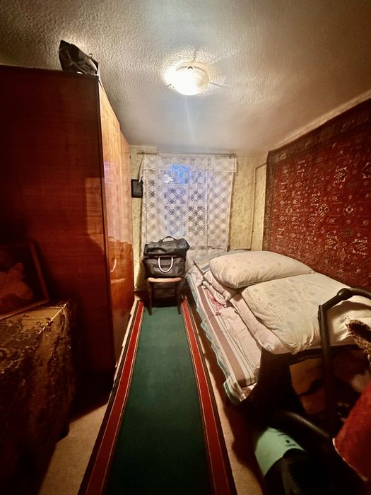 Продам 1/2 дома р-он Одесская ост Школа 65 м2 , свой двор