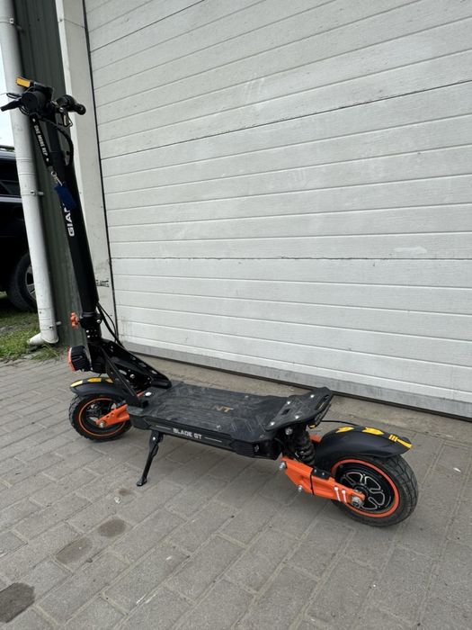 Електросамокат Giant  Blade GT