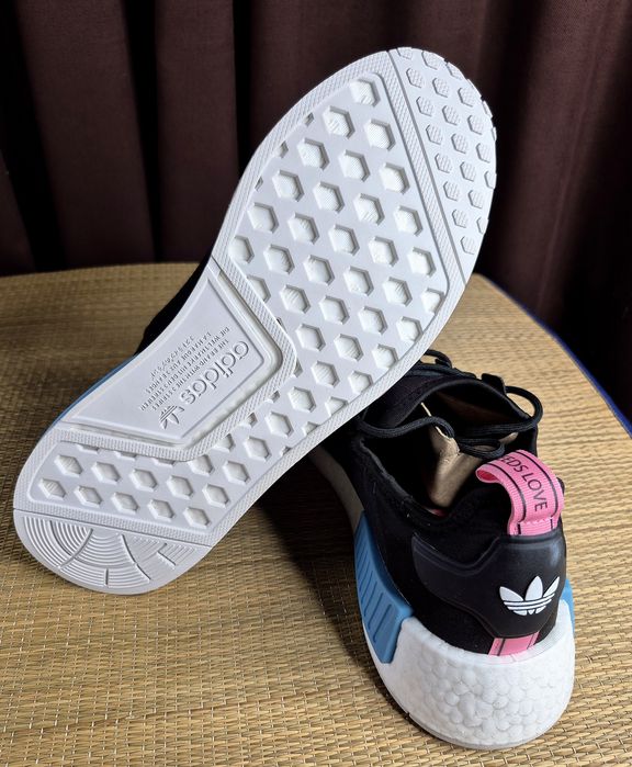 Оригінал 100% Кроссівки Adidas Originals NMD_R1 X ANDRÉ(Розмір:42⅔-27см)