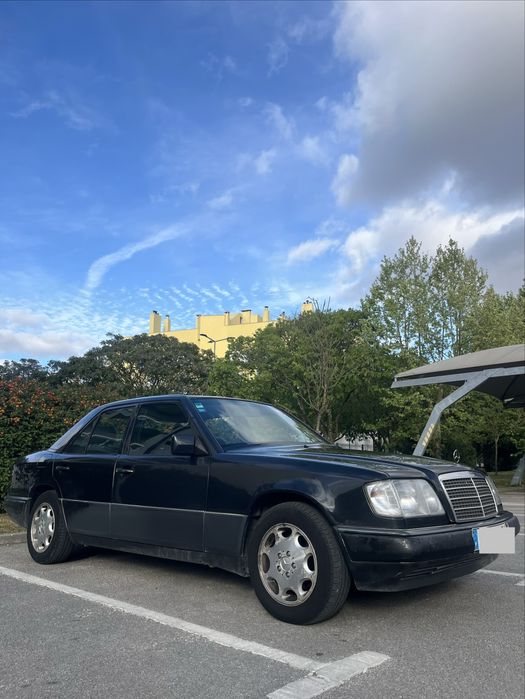 Mercedes-Benz W124