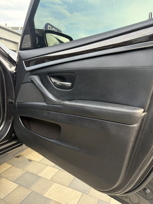 Продам BMW F10 528і