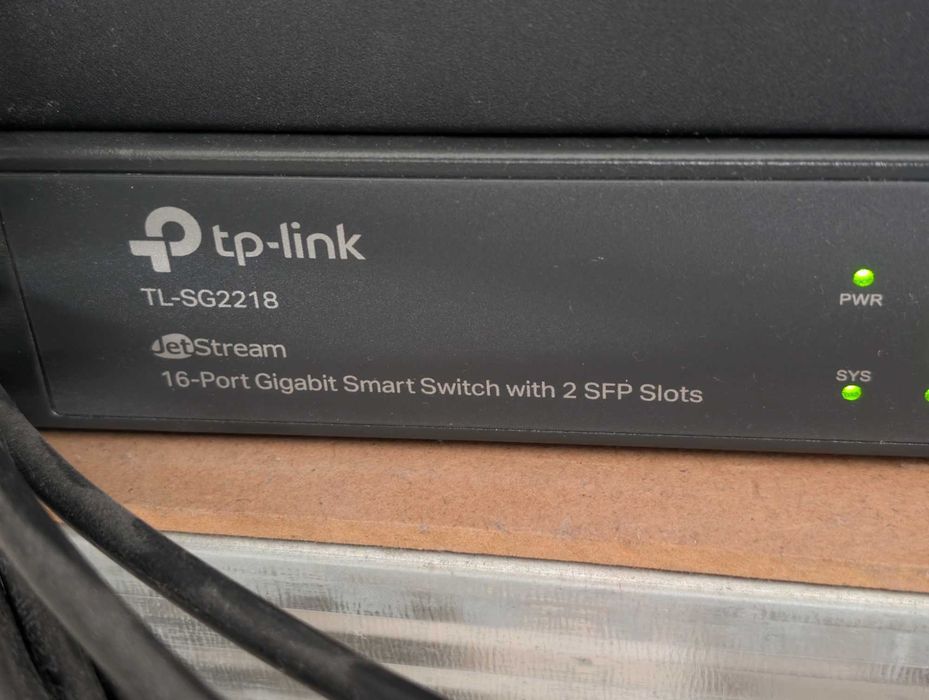 TP-Link JetStream TL-SG2218 Switch Smart Gigabit 16 Portas + 2 SFP (Usado)