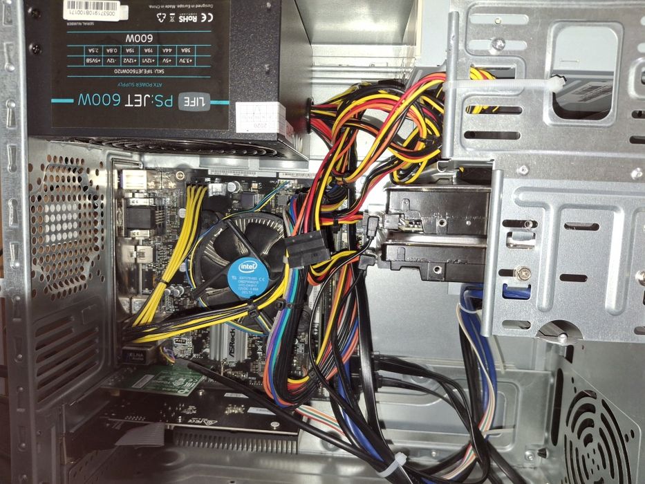 PC i5 9400f  8gb ram hdd 160+ hdd 640