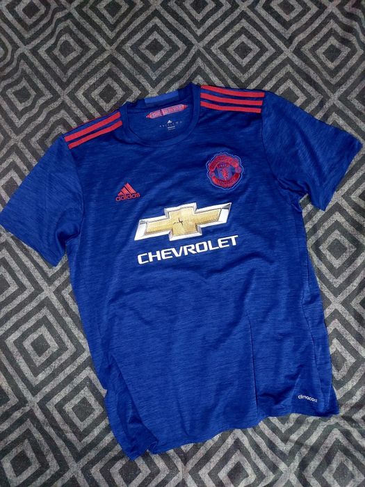 Футбольні футболки манчестер Юнайтед