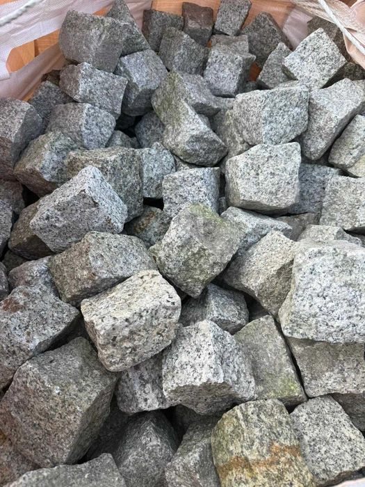 Kostka granitowa, strzegomska 9-11