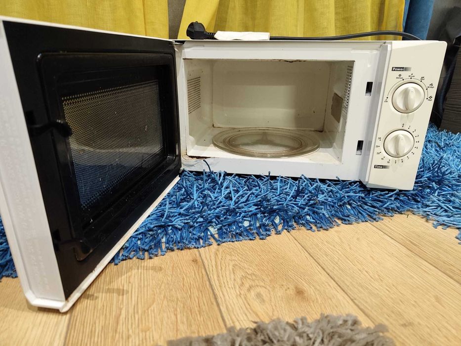 Electronia Microwave Oven465520516976486403