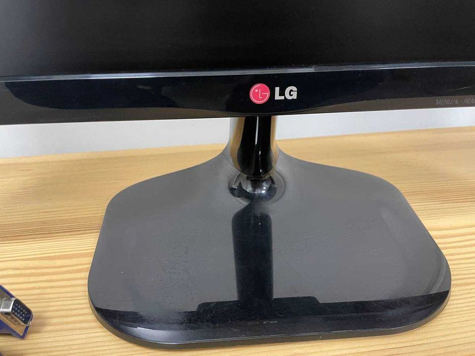 Монітор 23" LG 23MP55A-P