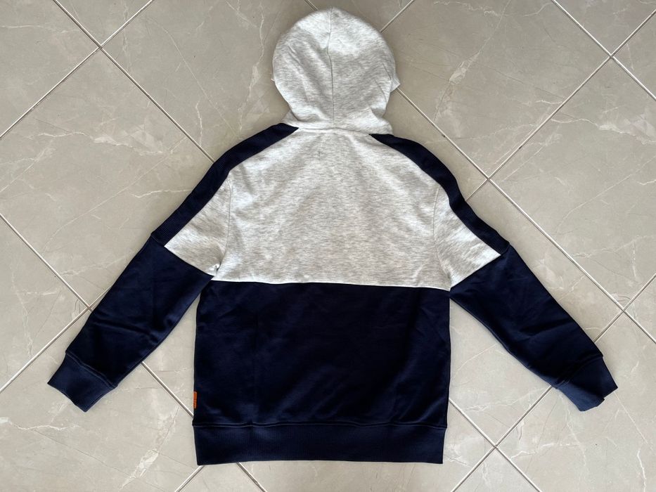 Camisola com capuz 11-12anos NOVO