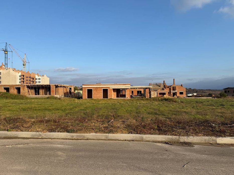 Продаж земельної ділянки "На Щасливому"