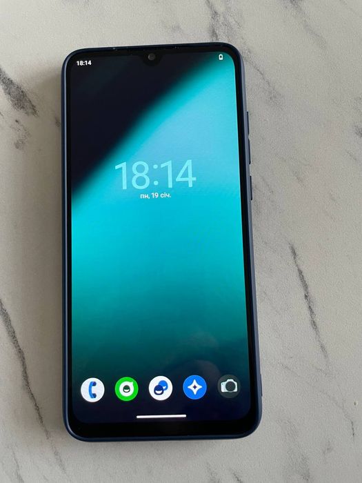 Продам Xiaomi Mi 9 Lite Lineage OS 22
