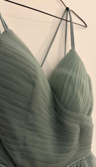 Vestido de Cerimónia Verde-Azulado com brilho