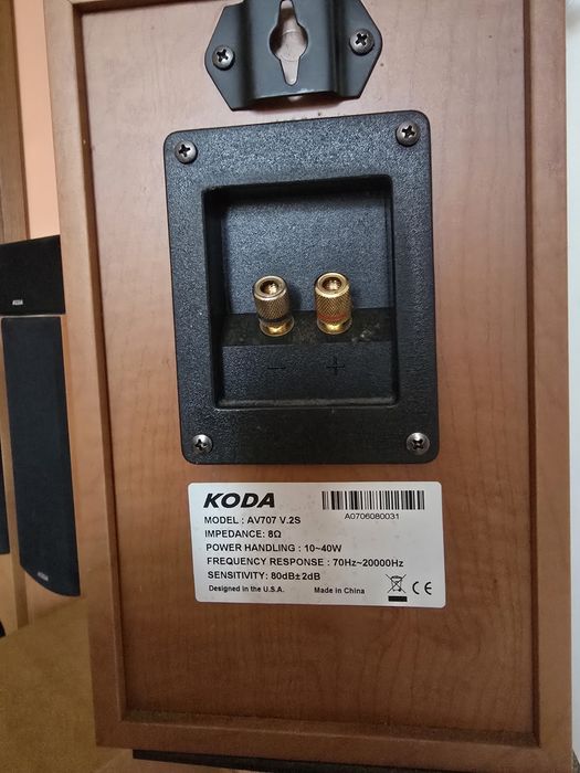 Zestaw kina domowego 5.1 KODA + 2x stojaki