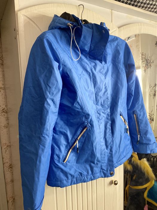 Лижна жіноча куртка