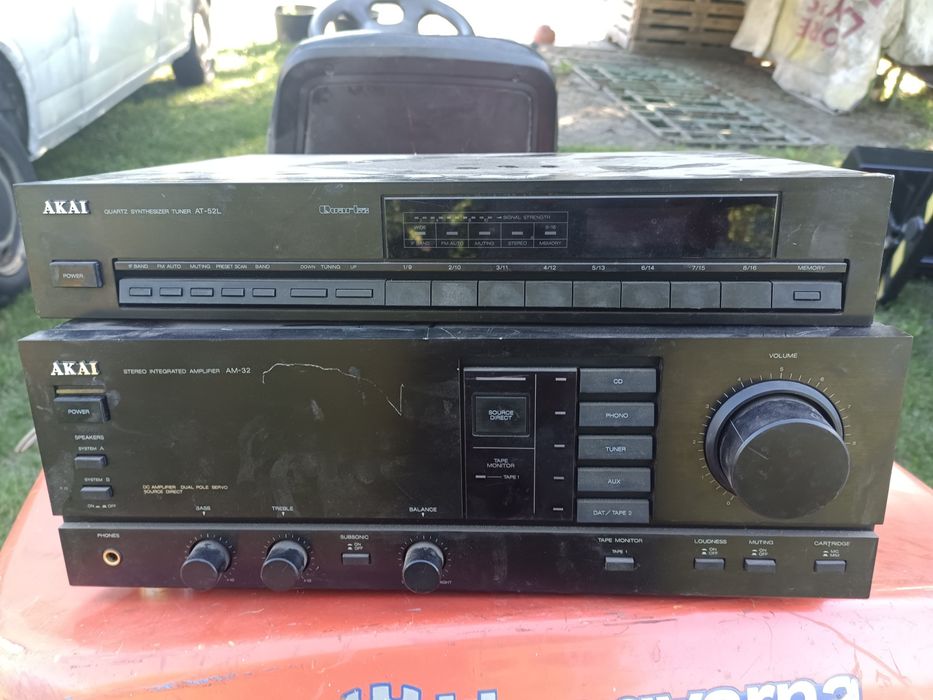 Amplituner i tuner Akai
