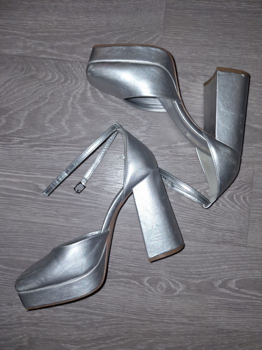 Жіночі туфлі. 25 см. PRIMARK