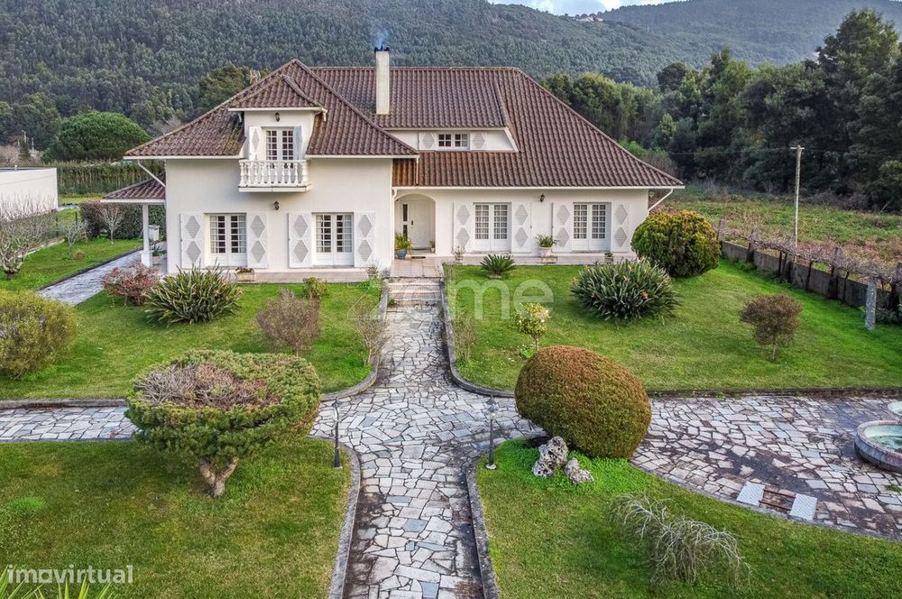 Moradia T5 Individual a 5 minutos da Praia de Moledo, Caminha.