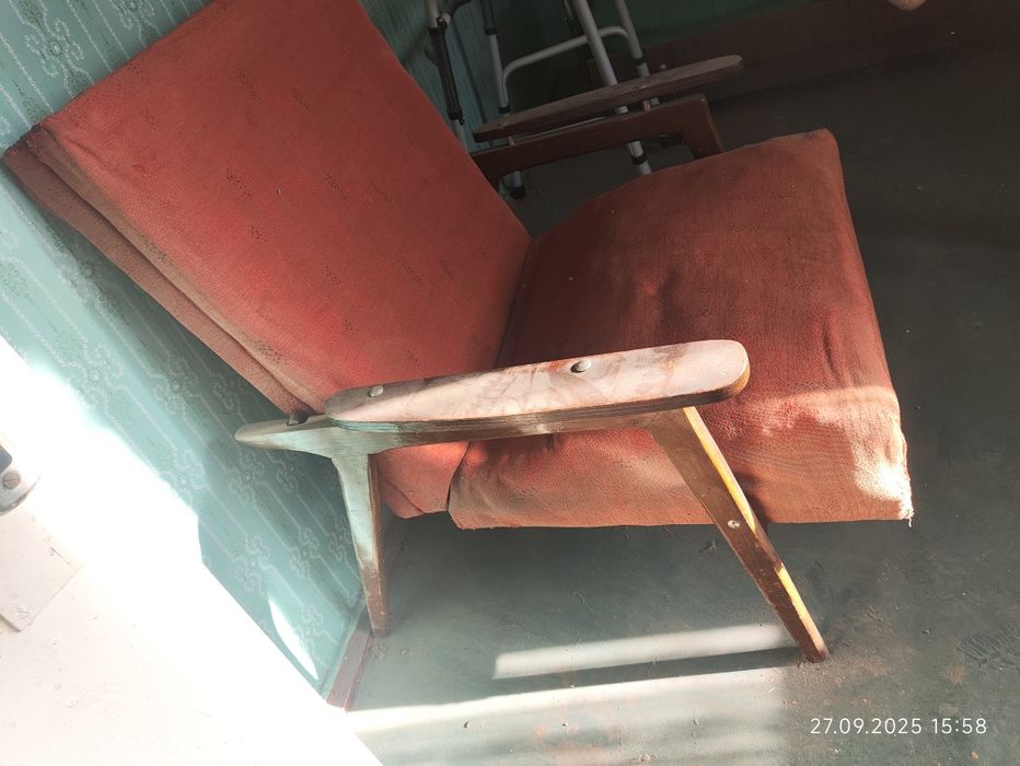 Продам кресло кровать ссср 4шт