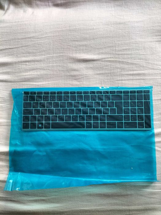 Computador Portátil HP | 15,6" | i5-7200U | 8GB | 500 GB SSD