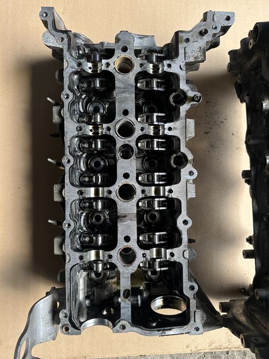 Гбц головка блока 2.0 dci M9R Renault Trafic Vivaro Qashqai Laguna 3