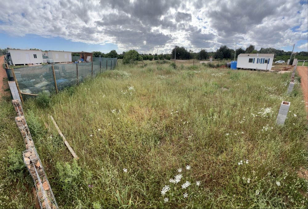 Terreno c/luz | Vedado e c/ portao