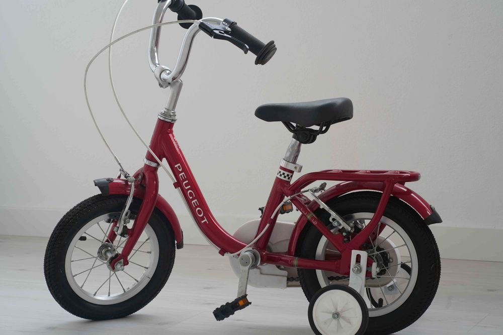 Bicicleta Peugeot para criança em mão em Valadares