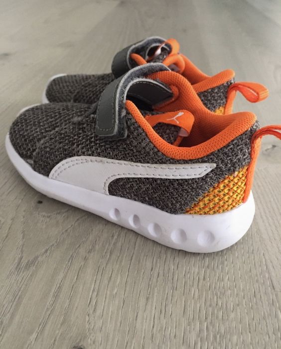 Obuwie sportowe Puma r 22