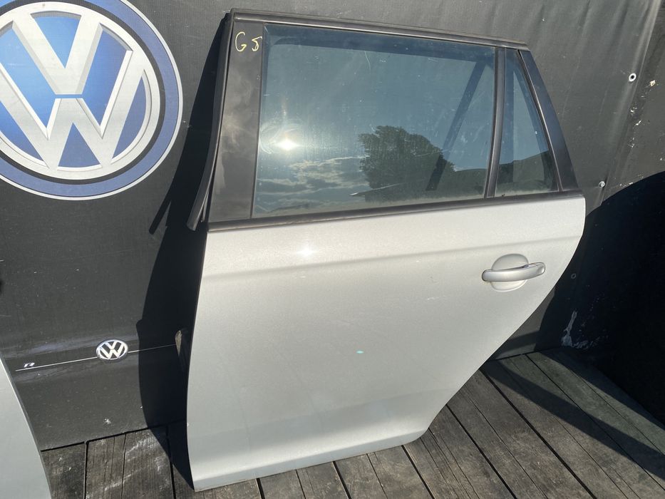 Дверка передня задня Гольф 5, 6 універсал Golf Jetta джетта дверь