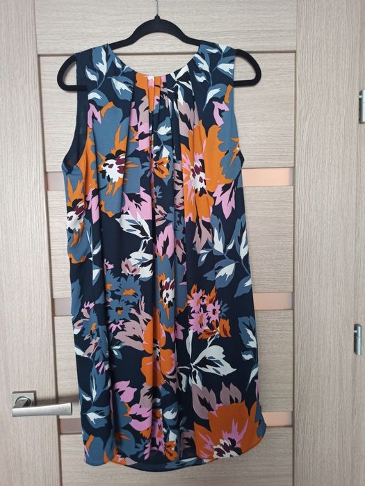 Damska letnia sukienka rozm. M/L, kolorowa sukienka, zwiewna sukienka, sukienka na ramiona, sukienka w kwiaty