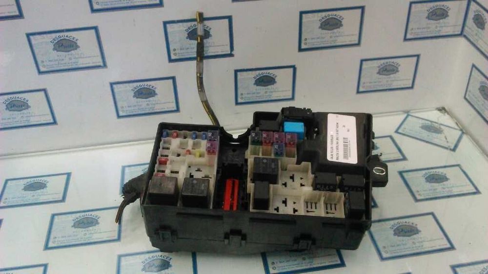 CAIXA RELÉS / FUSÍVEIS MAZDA 3 2003 -8688039