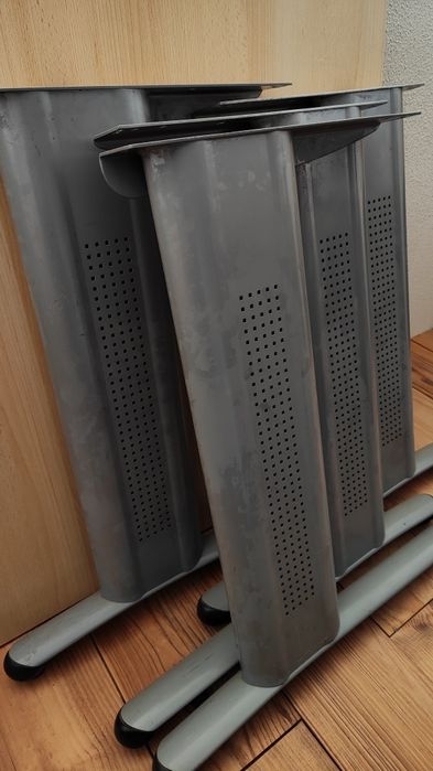 Secretária em madeira e metal